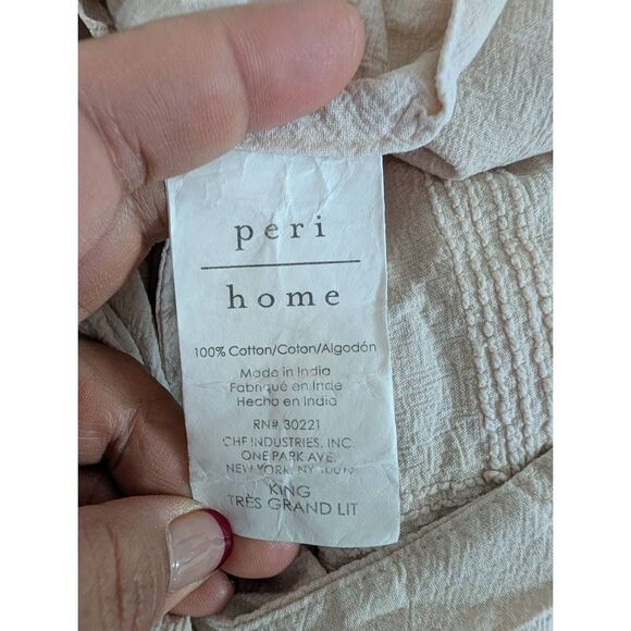 Peri Home king Duvet with 2 king size pillow cases - Picture 5 of 7